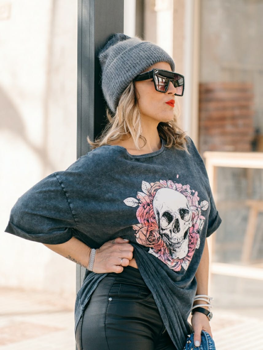 Camiseta oversize calavera